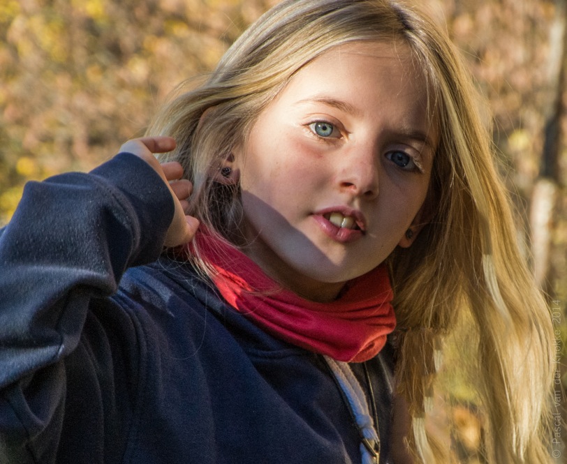 Foto van een lachend meisje